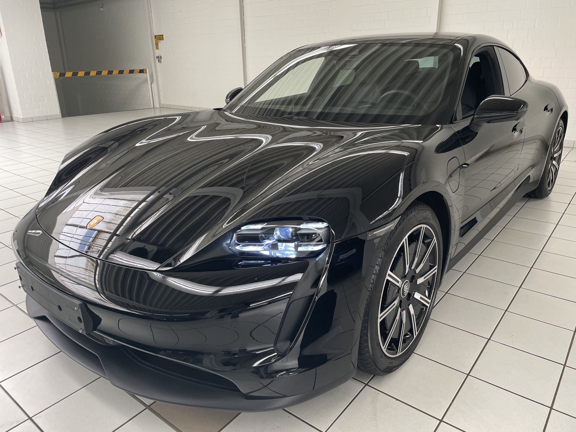 Porsche Taycan 4S Plus